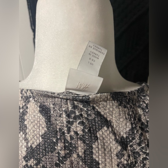 Snake-print Body Suit - Picture 4 of 4